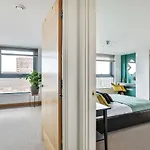 The Exquisite Penthouse Of Leeds - Sleeps 8